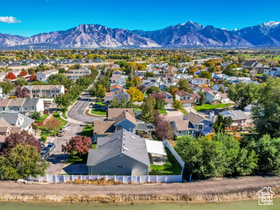 Photo 4 for 1297 W Glencoe Dr