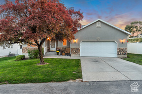 Photo 2 for 1297 W Glencoe Dr