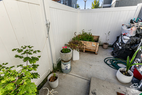 Photo 6 for 475 N Redwood Rd #31