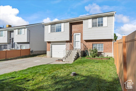 Photo 3 for 7966 S Linton Dr