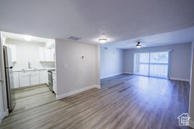 Photo 5 for 2244 N Canyon Rd #305