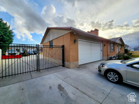 Photo 1 for 3639 W Jasmine St