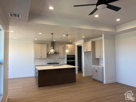 Photo 4 for 2666 W Venice Ln #40