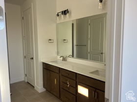 Photo 5 for 2666 W Venice Ln #40