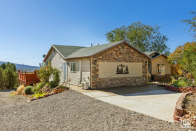 Photo 1 for 370 E Foothill Cir