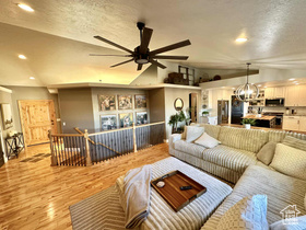 Photo 5 for 830 N 2140 West