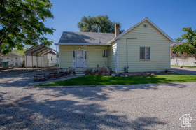 Photo 2 for 8686 S Temple Dr