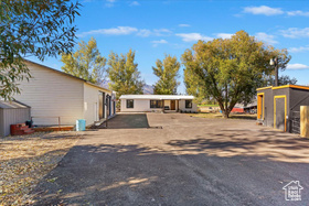 Photo 3 for 2301 W Old Highway Rd