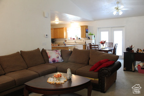 Photo 3 for 3228 W Meadow Leaf Ct