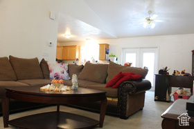 Photo 4 for 3228 W Meadow Leaf Ct