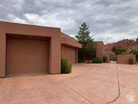 Photo 5 for 1068 E Grandview Dr