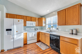 Photo 6 for 789 Country Club Dr