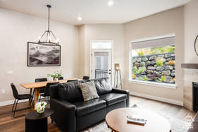 Photo 5 for 909 W Peace Tree Trl #306