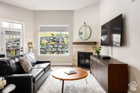 Photo 3 for 909 W Peace Tree Trl #306