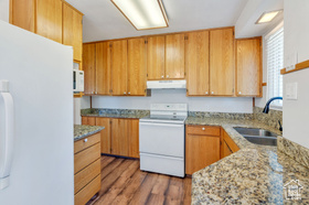 Photo 3 for 3044 E Delsa Dr