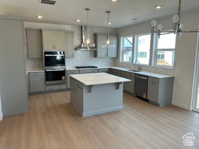 Photo 3 for 946 W Columbia Ct #107