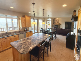 Photo 4 for 1807 Standing Oak Dr