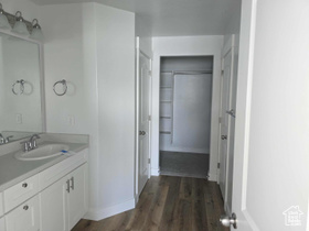 Photo 6 for 5289 W Van Dyne Ln