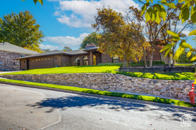 Photo 4 for 403 E Quail Run Rd