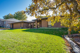 Photo 3 for 403 E Quail Run Rd