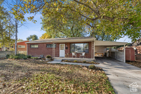 Photo 3 for 143 W Washington Ave
