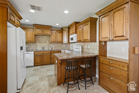 Photo 4 for 1395 E Greenfield Ave