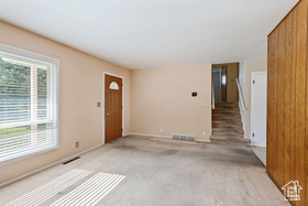 Photo 2 for 1395 E Greenfield Ave