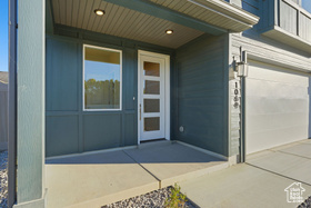 Photo 3 for 1069 W Linden Ln #31