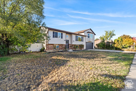 Photo 2 for 819 W 2300 North