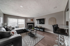 Photo 4 for 7327 S Springcrest Ct #10