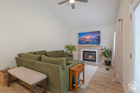 Photo 4 for 6357 S Clay Park Dr