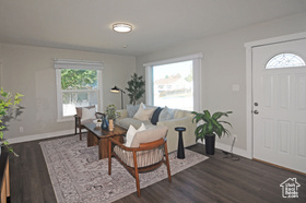 Photo 2 for 230 S Lakeview Dr