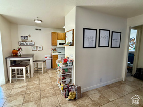 Photo 6 for 836 N University Ave #111