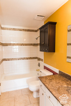 Photo 4 for 4014 S Peachwood Dr