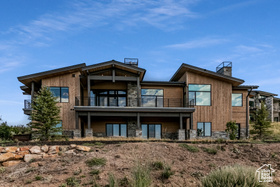 Photo 1 for 1180 E Longview Dr