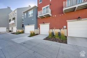 Photo 4 for 11771 S Leander Dr