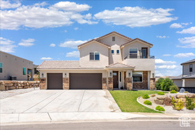 Photo 2 for 402 S Cecita Way