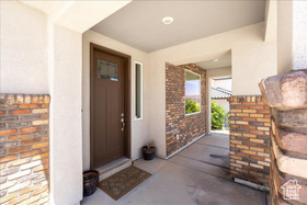 Photo 5 for 402 S Cecita Way