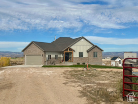 Photo 5 for 2101 E Goose Ranch Rd