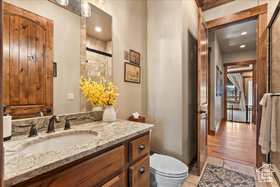 Photo 5 for 823 W Summit Haven Cir