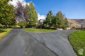 Photo 6 for 2960 N Ridge View Dr
