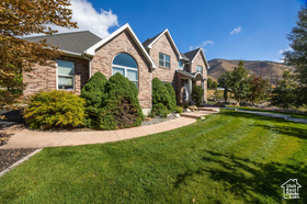 Photo 4 for 2960 N Ridge View Dr