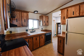 Photo 2 for 629 E Millard St