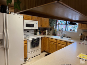 Photo 6 for 4565 W Lennox Dr