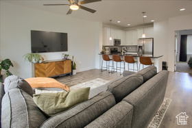 Photo 6 for 1807 W Ikaros Ln