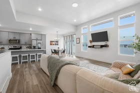 Photo 4 for 779 N 560 East
