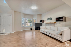 Photo 6 for 2356 W Montcalm Dr