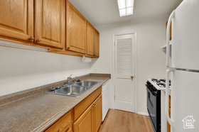 Photo 6 for 5323 S 560 East #D
