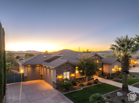 Photo 3 for 2030 S Mustang St