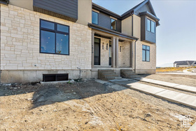 Photo 2 for 1610 E Center Pointe Dr